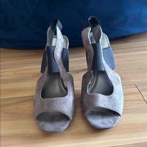 Elegant Brown Suede Heels